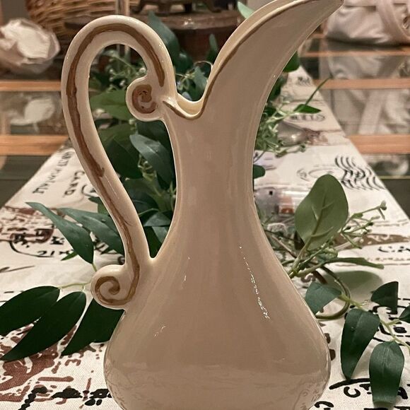 Pretty vintage pitcher  - Picture 4 of 7